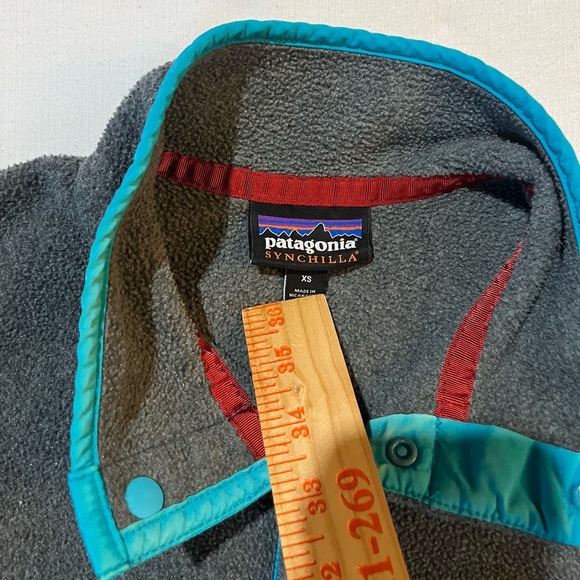Women’s Patagonia SYNCHILLA Pullover Sweater in Gray and Teal Size XS - Picture 3 of 5